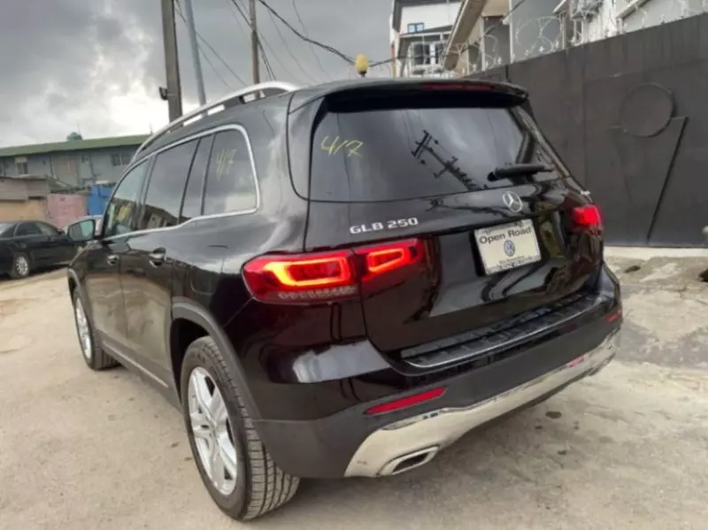 Mercedes-Benz GLB 250   - 2020