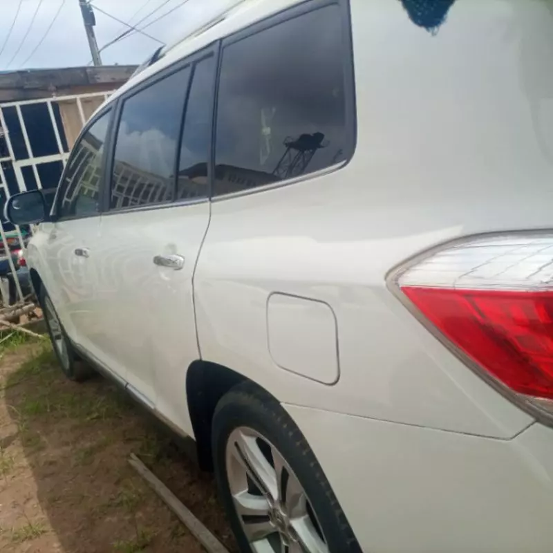Toyota Highlander   - 2009
