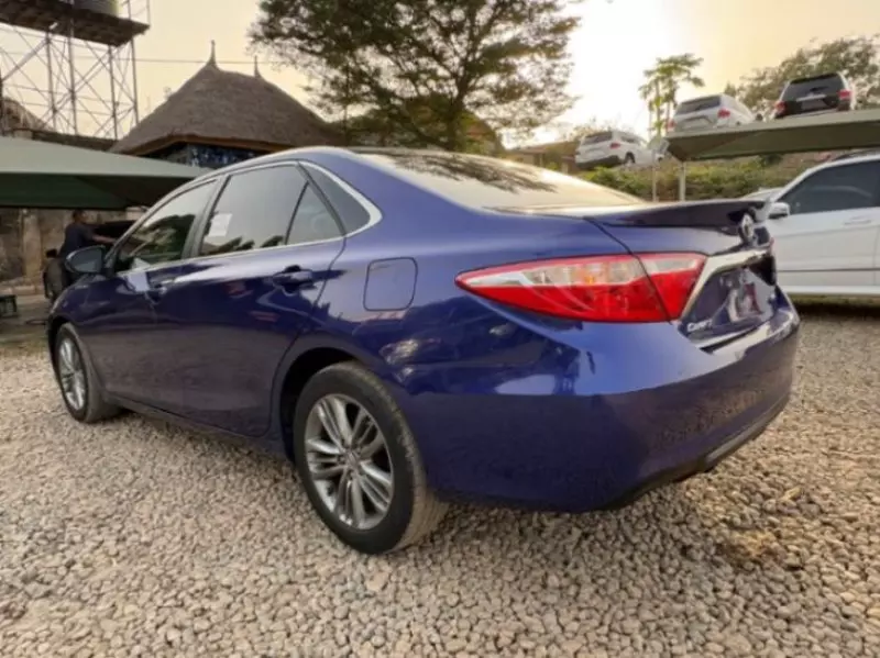 Toyota Camry   - 2015