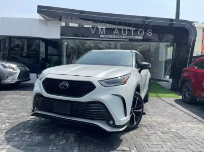 Toyota Highlander   - 2022