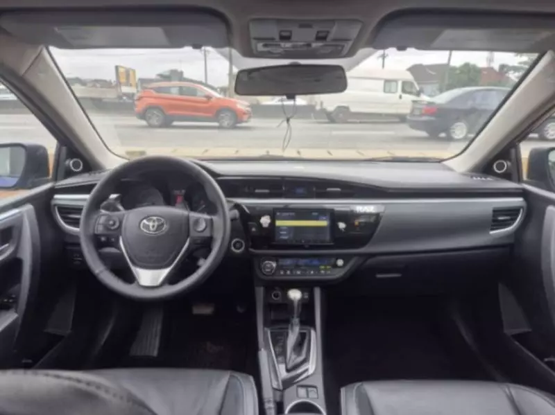 Toyota Camry   -