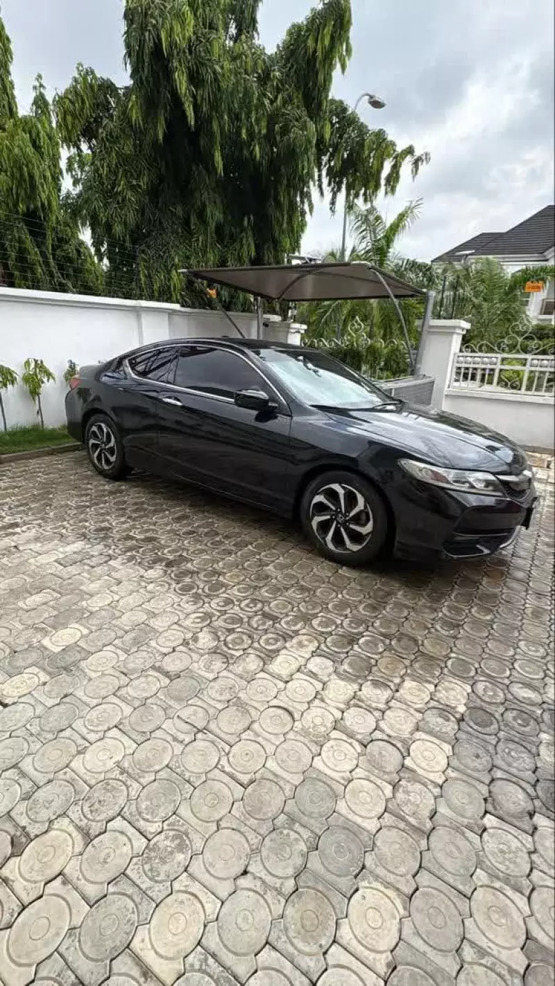 Honda Accord   - 2016