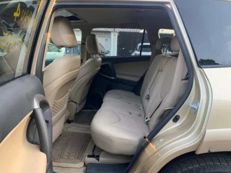 Toyota RAV 4   - 2009