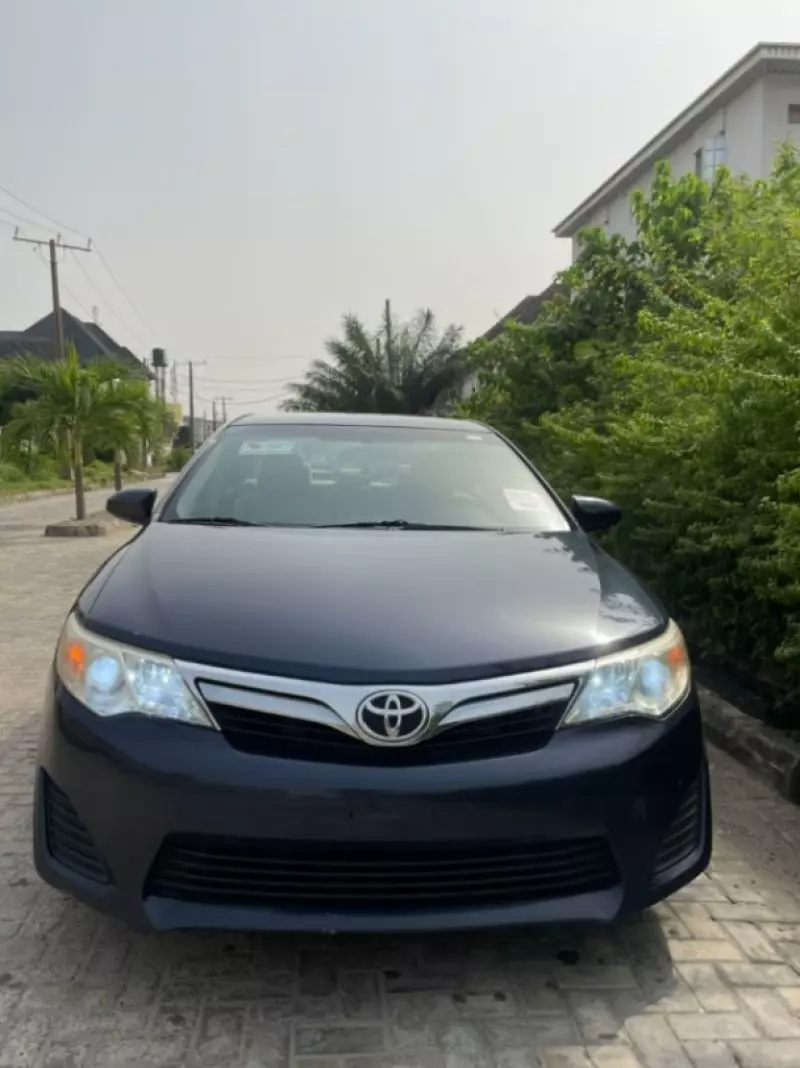 Toyota Camry - 2014