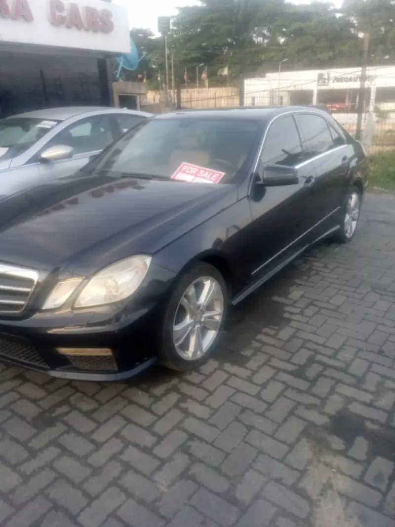 Mercedes-Benz E 350   - 2012