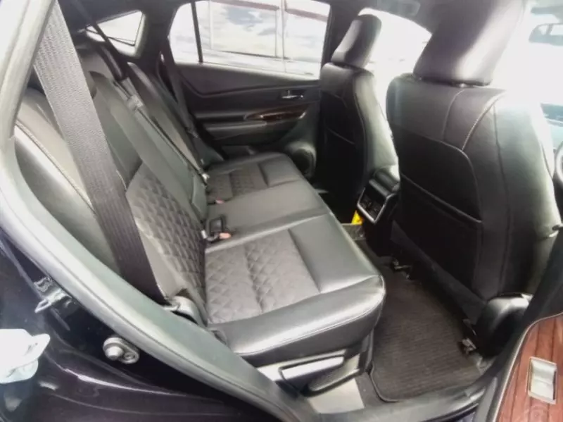 Toyota Harrier   - 2016