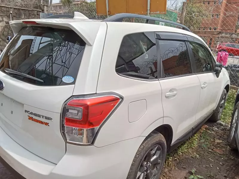 Subaru Forester   - 2017