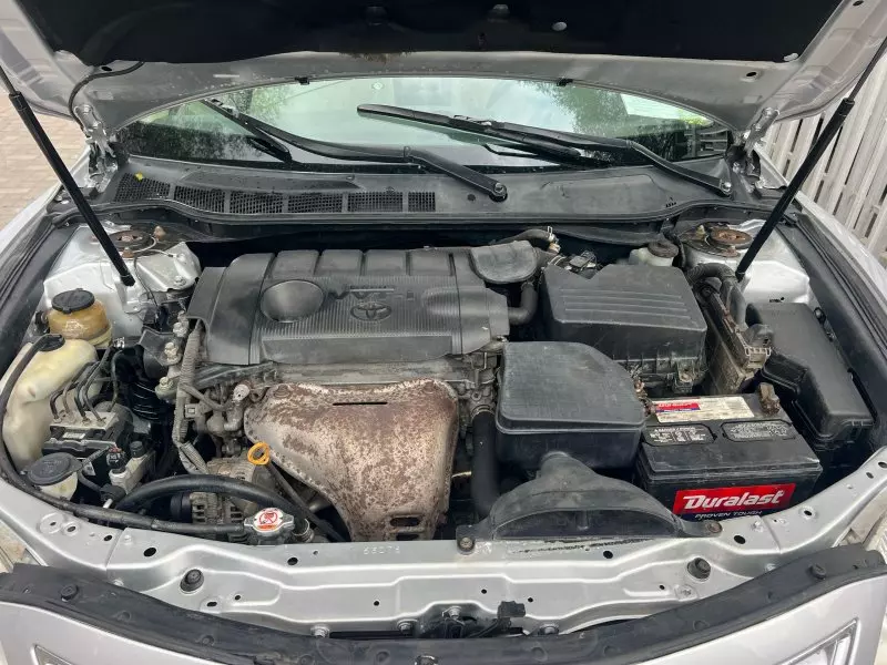 Toyota Camry   - 2011