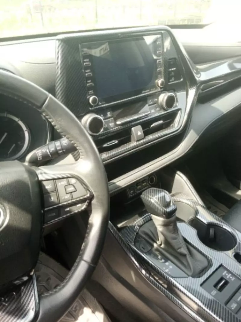 Toyota Highlander   - 2020