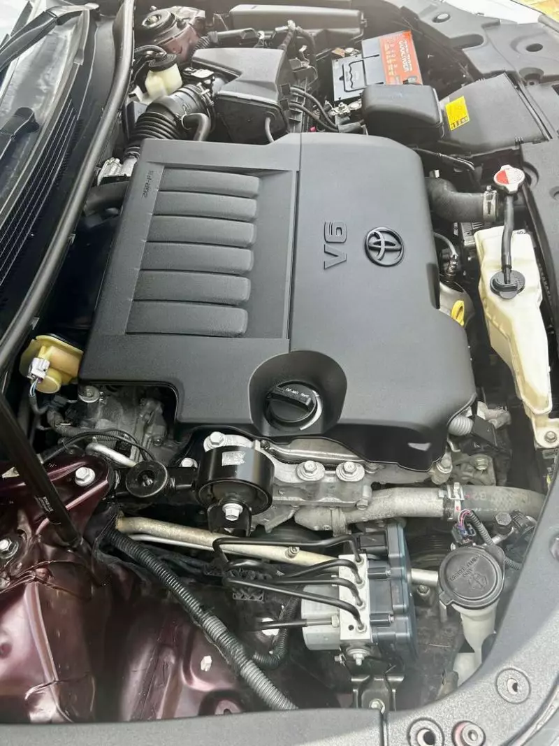 Toyota Avalon   - 2016