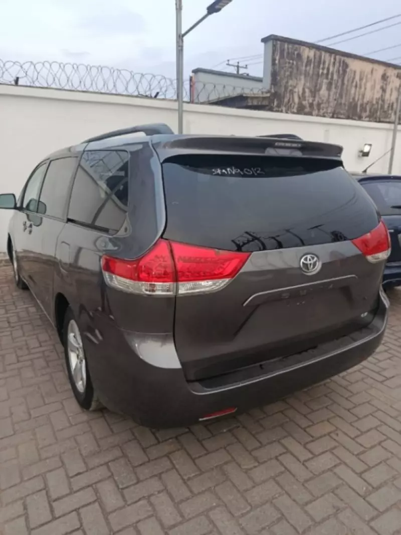 Toyota Sienna