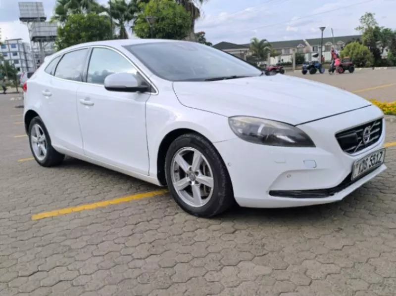 Volvo V40   - 2017
