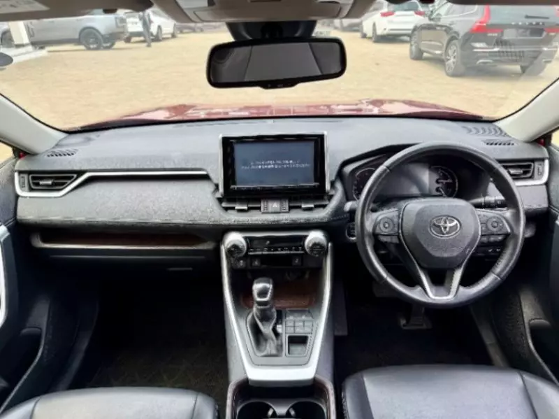 Toyota RAV 4   - 2019