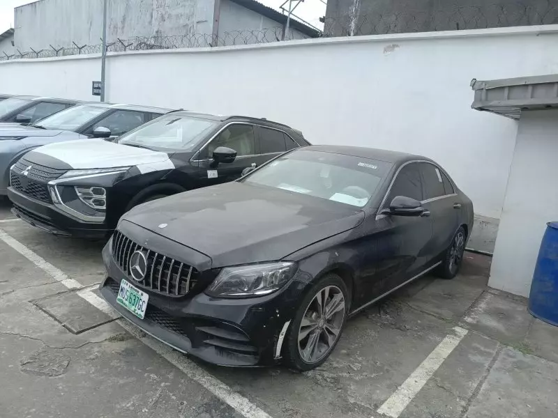 Mercedes-Benz C 300   - 2016