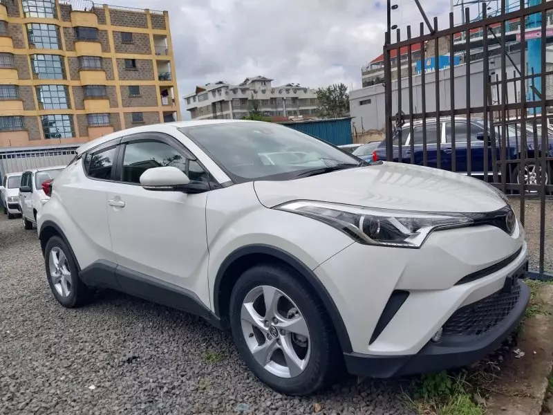 Toyota C-HR   - 2016