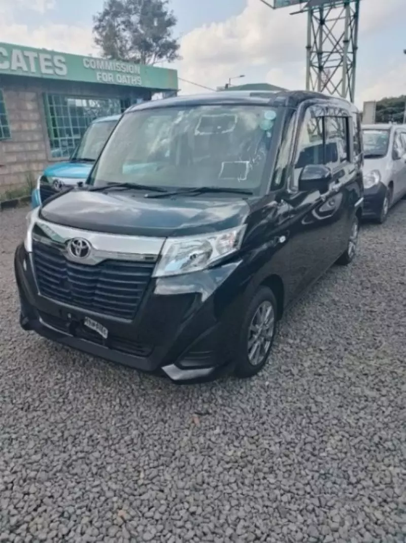 Toyota Roomy   - 2018