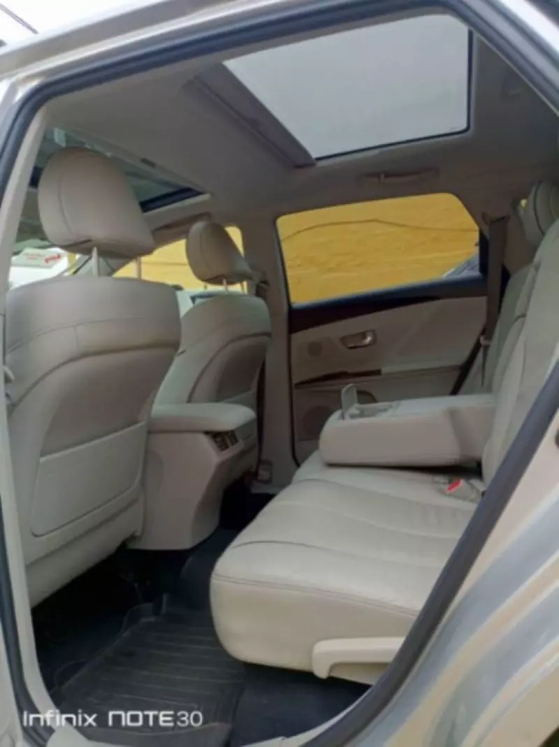 Toyota Venza   - 2010