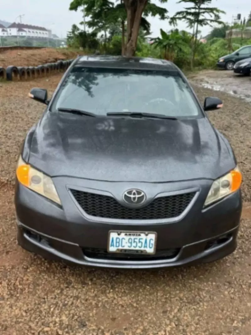 Toyota Camry   - 2007