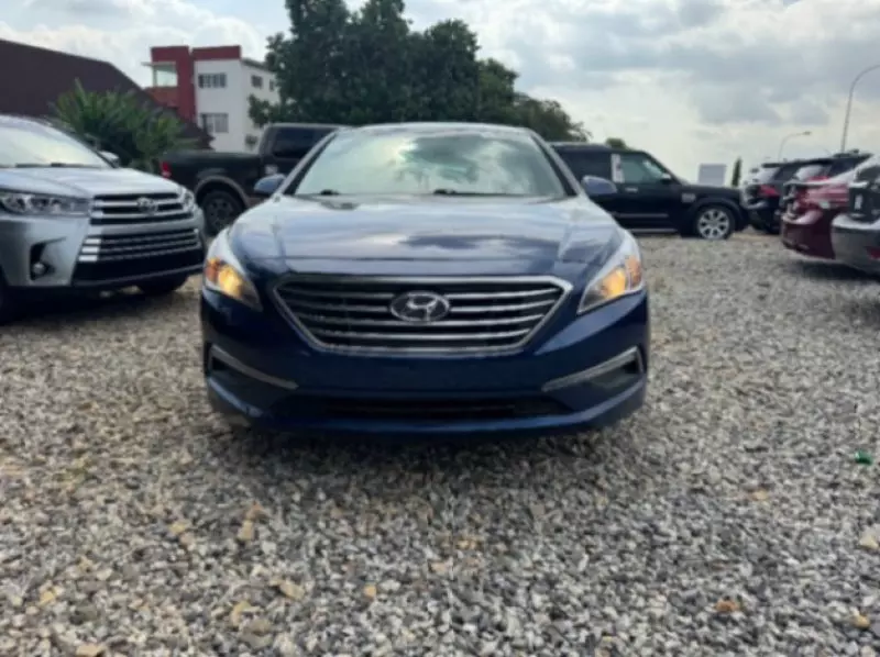 Hyundai Sonata   - 2015