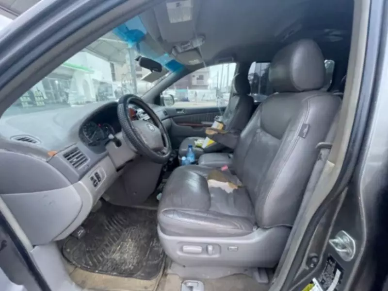 Toyota Sienna   - 2005