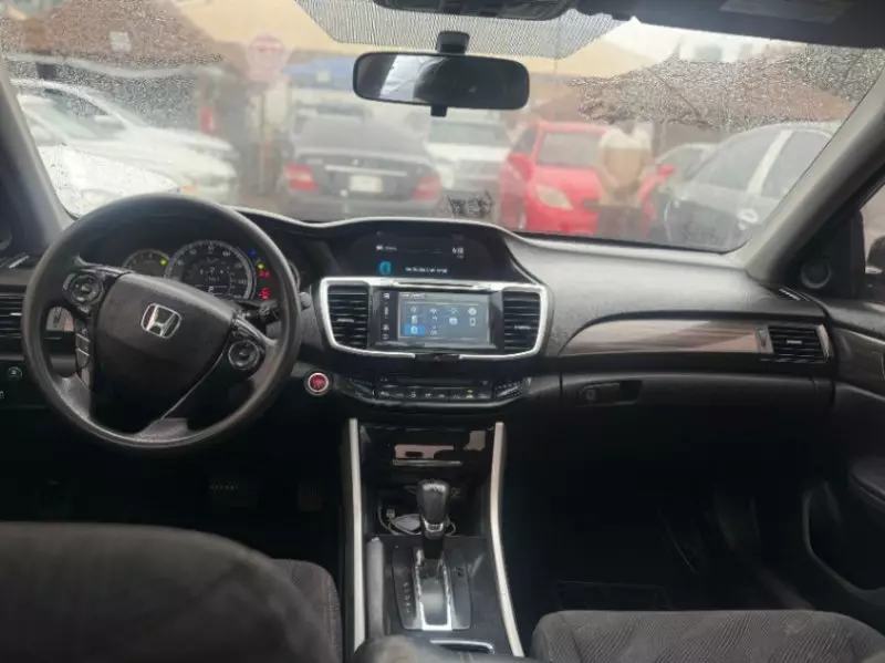 Honda Accord   - 2016