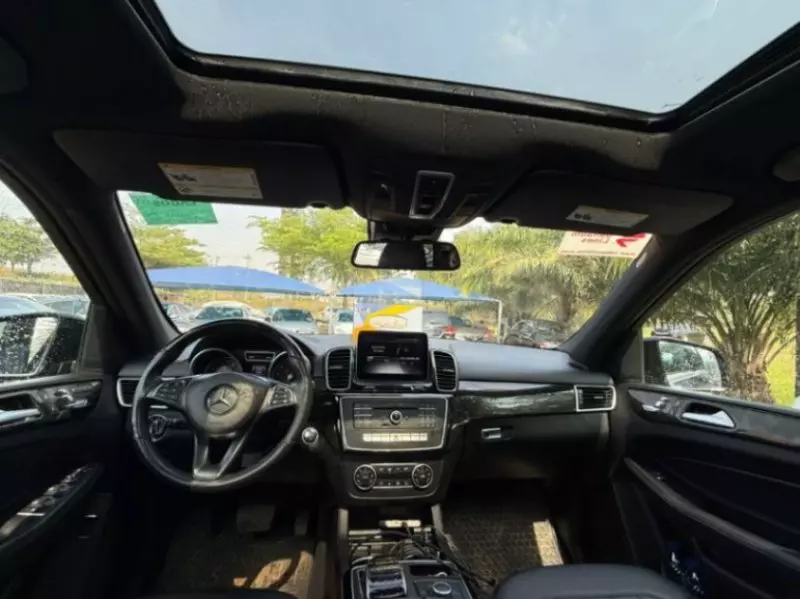 Mercedes-Benz GLE 350 - 2016