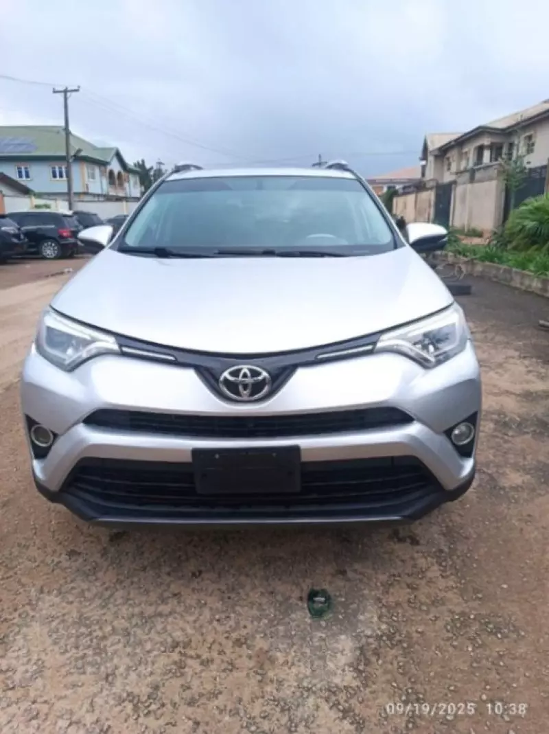 Toyota RAV 4 - 2014