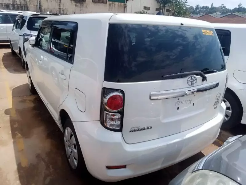 Toyota Rumion   - 2012