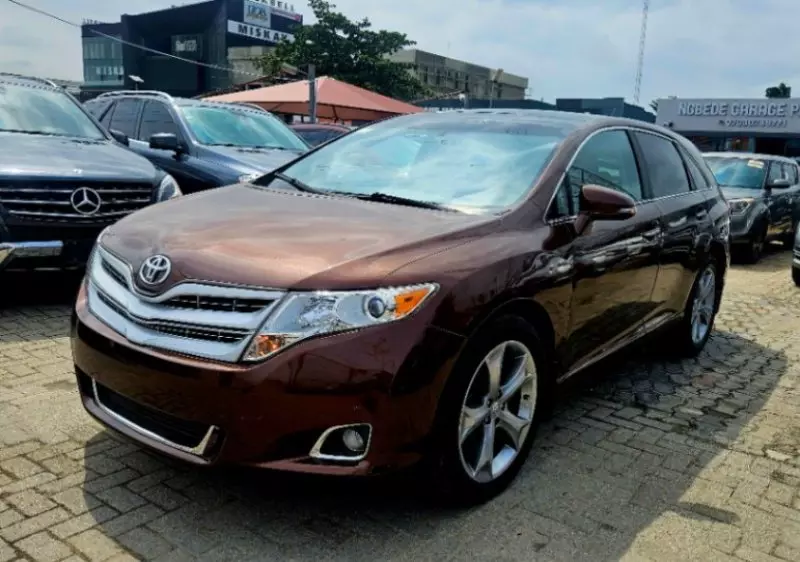 Toyota Venza   - 2015