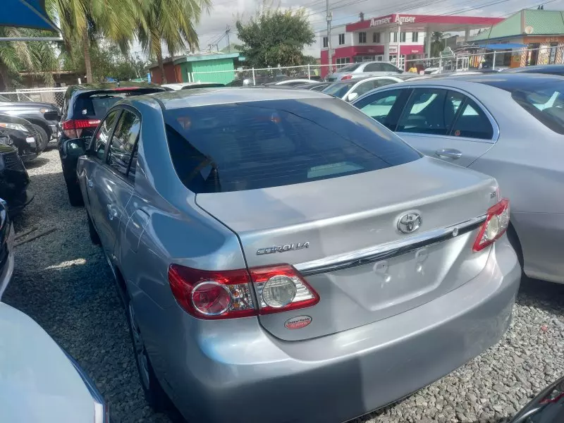 Toyota Corolla   - 2013
