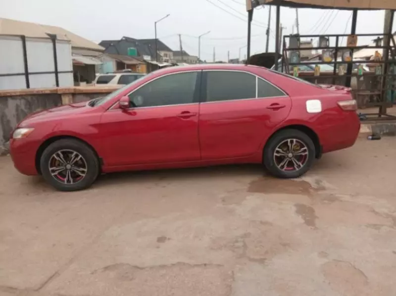 Toyota Camry   - 2008