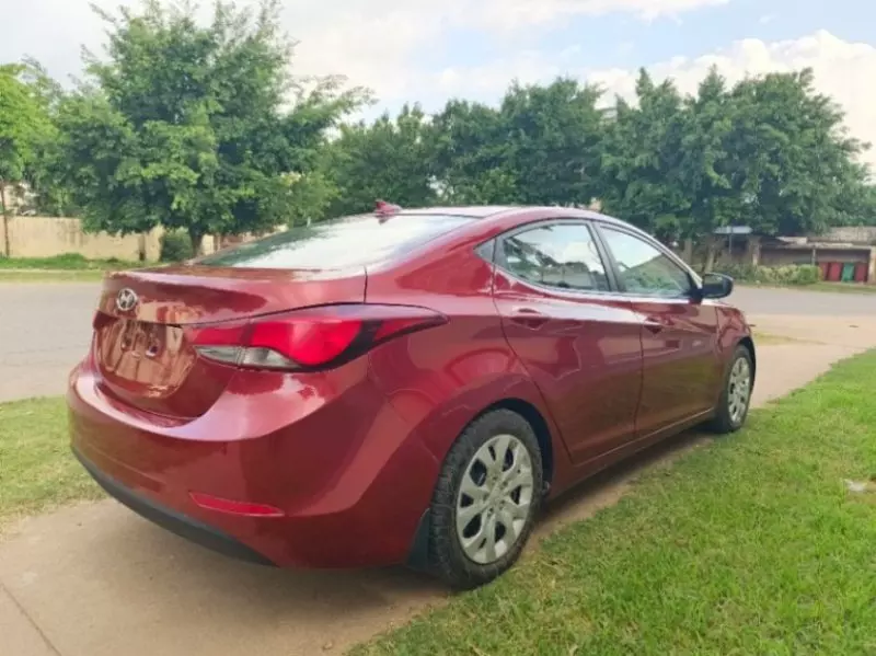 Hyundai Elantra   - 2016