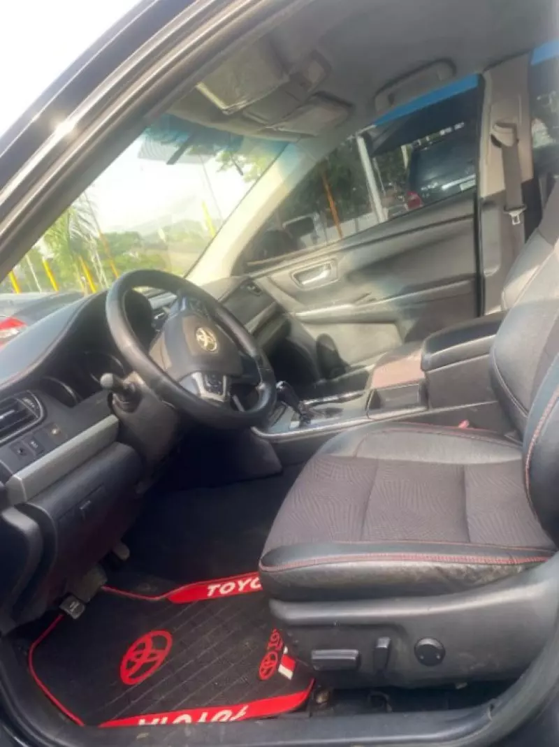 Toyota Camry   - 2015