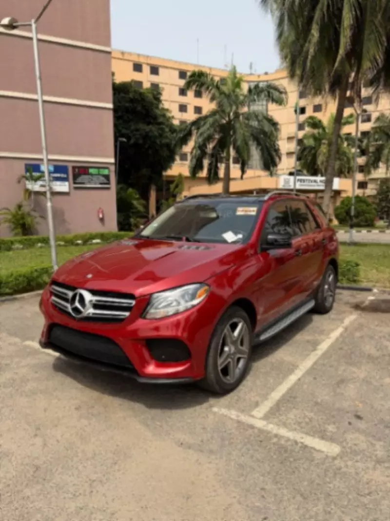 Mercedes-Benz GLE-Class   - 2016