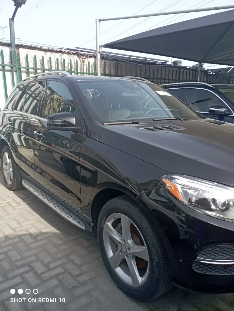 Mercedes-Benz GLE 350   - 2016