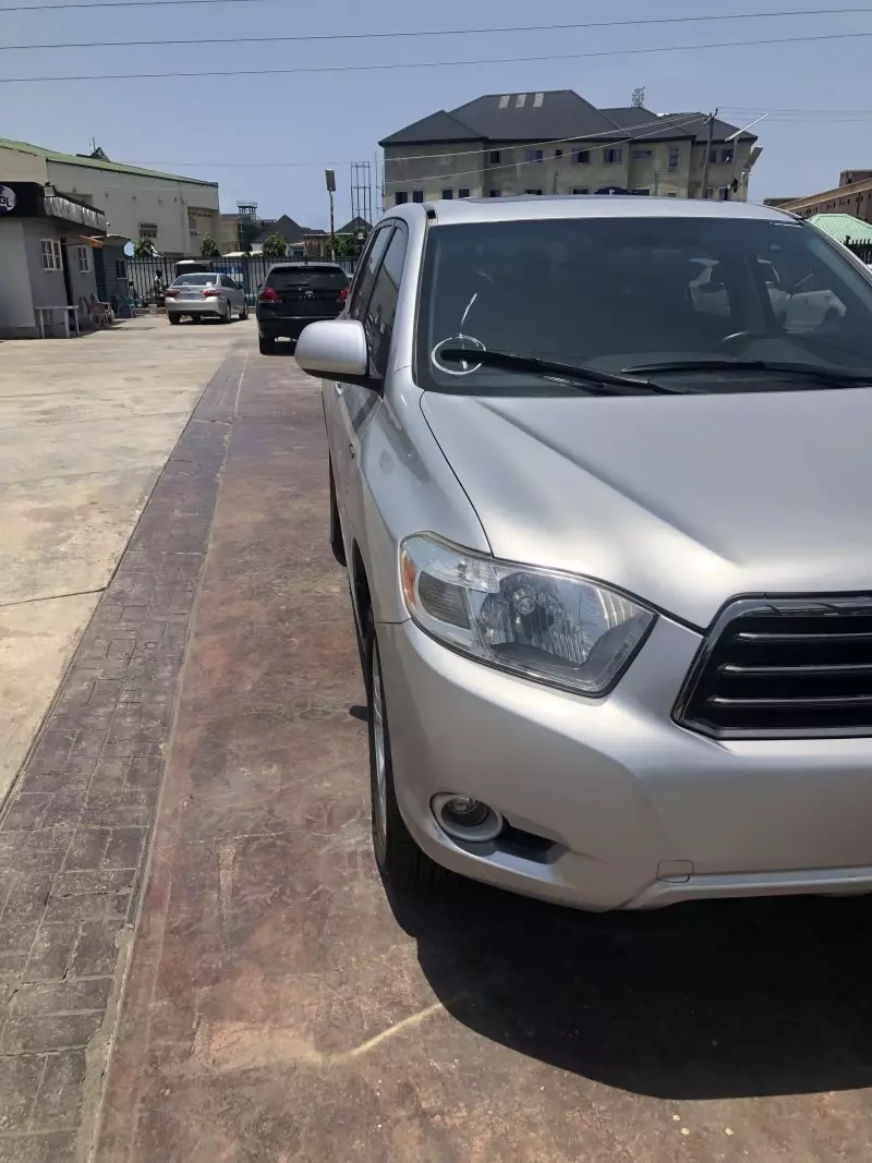 Toyota Highlander   - 2008