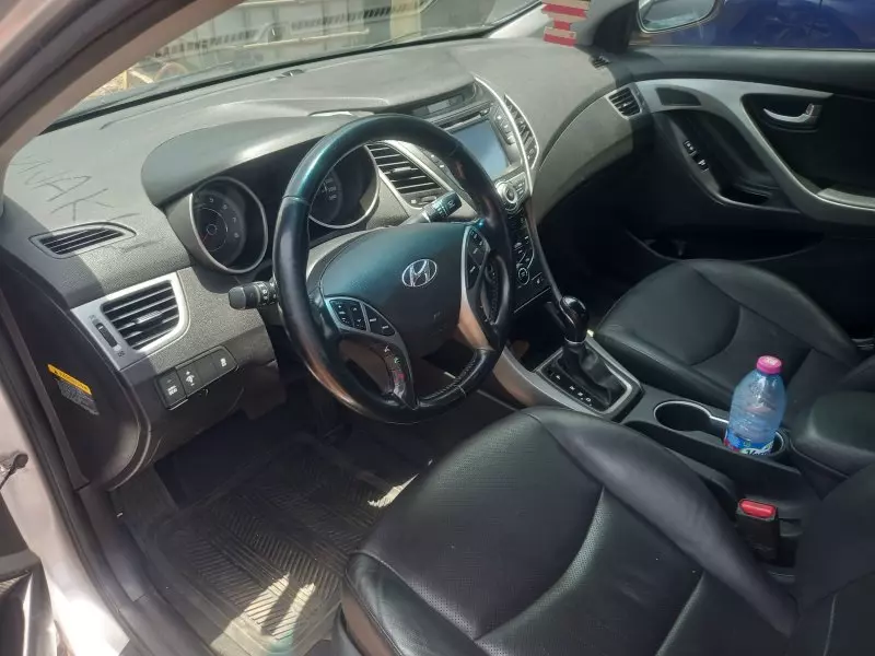 Hyundai Elantra   - 2014