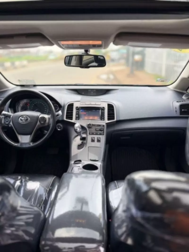 Toyota Venza   - 2014