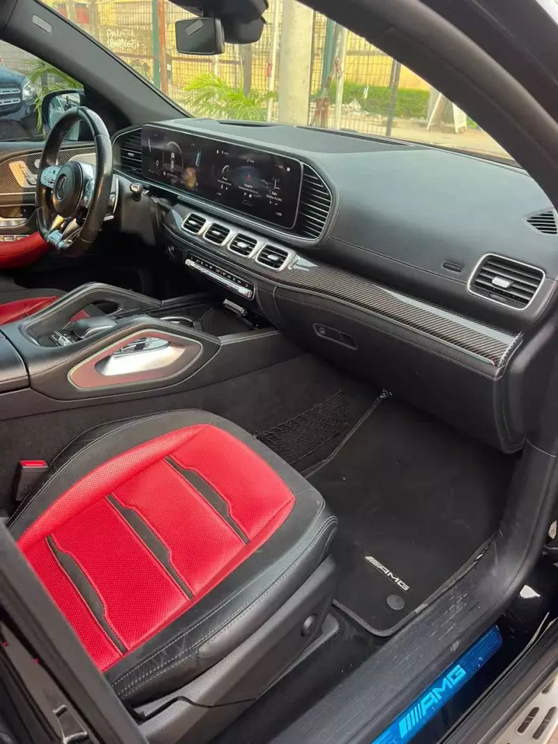 Mercedes-Benz GLE 53 AMG   - 2021