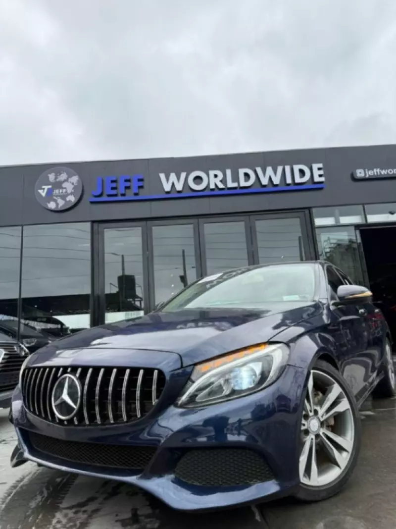Mercedes-Benz C 300   - 2016