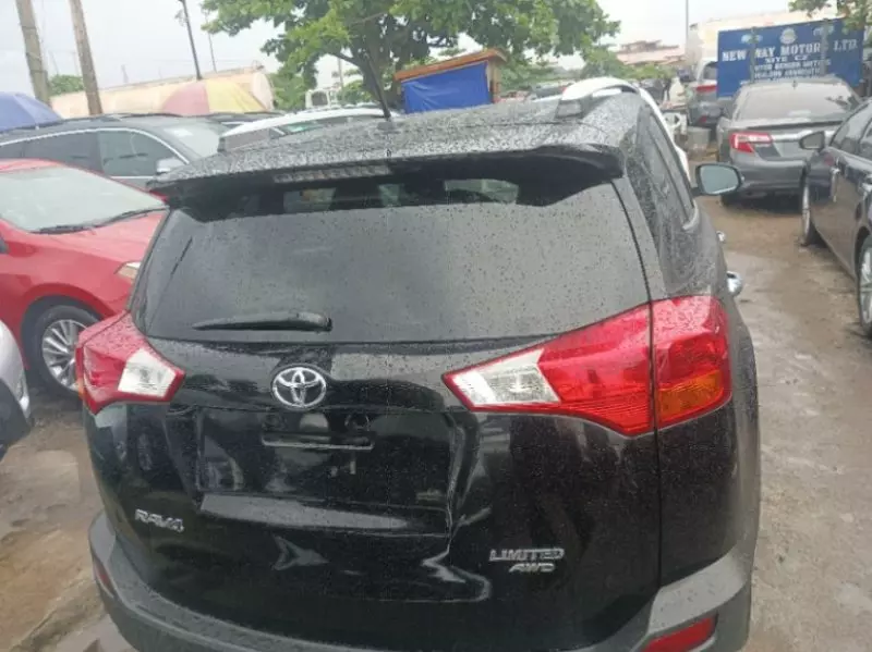Toyota RAV 4   - 2014
