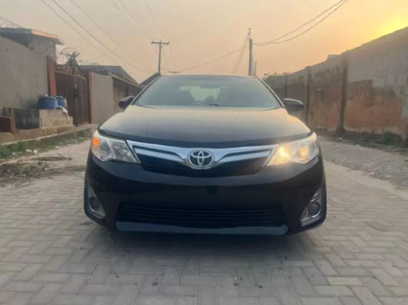 Toyota Camry   - 2012