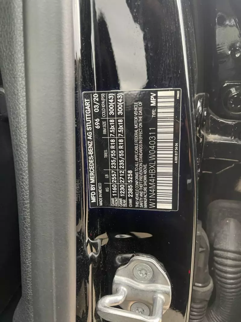 Mercedes-Benz GLB 250   - 2020