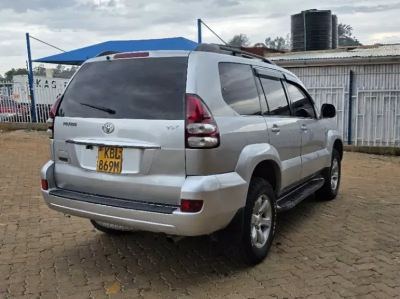 Toyota Prado All Rounder   - 2004