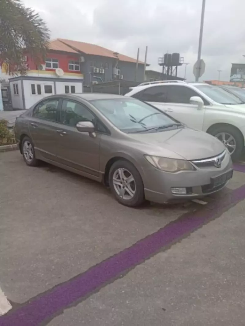 Honda Civic   - 2008
