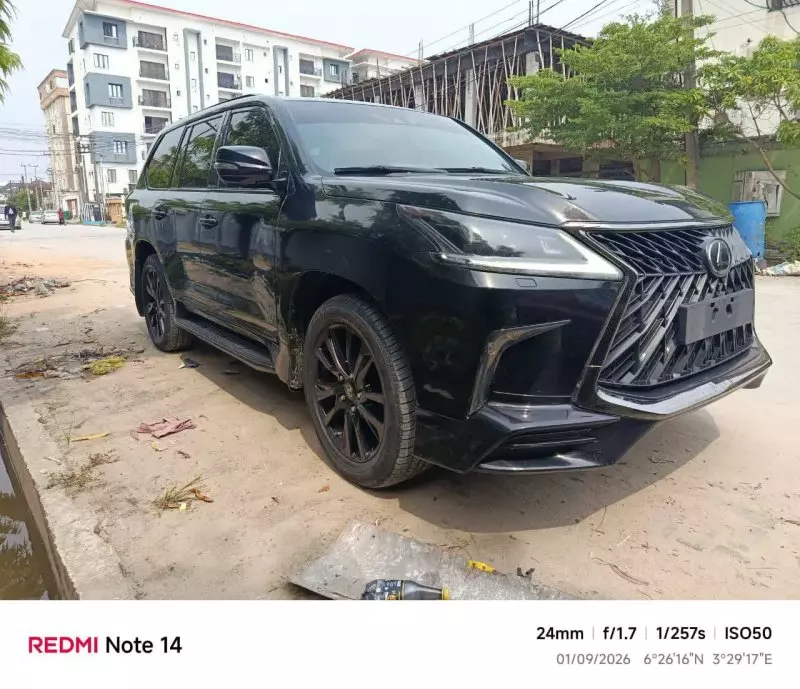 Lexus LX 570