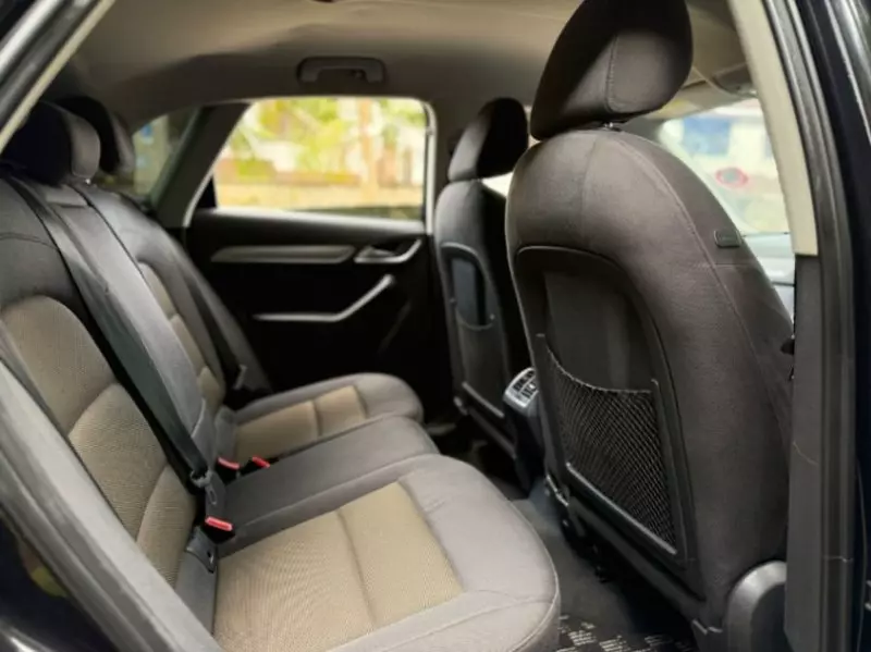 Audi Q3   - 2012