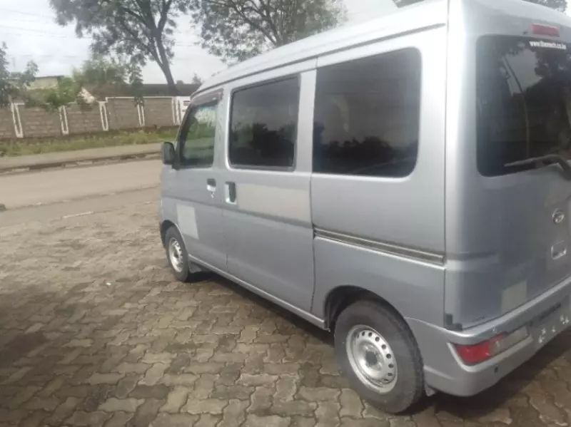 Daihatsu Hijet   - 2018