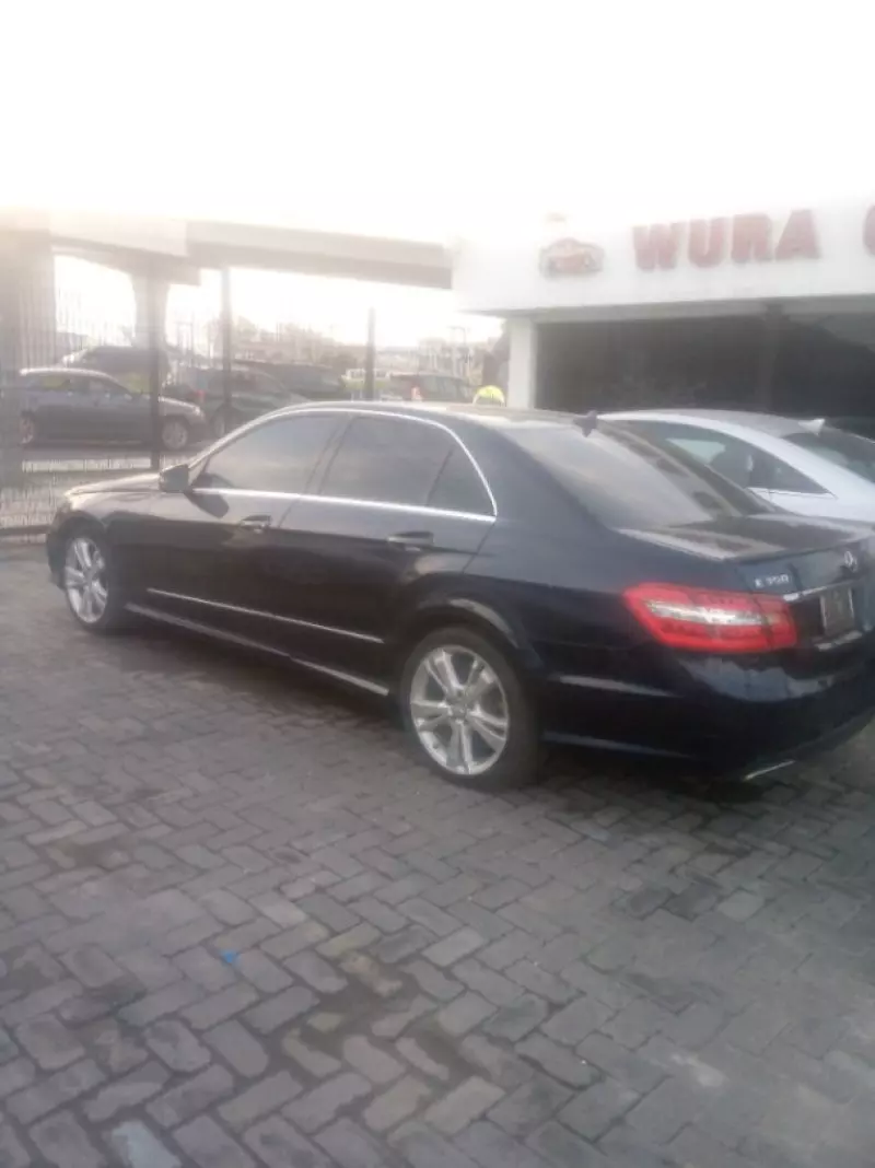 Mercedes-Benz E 350   - 2012
