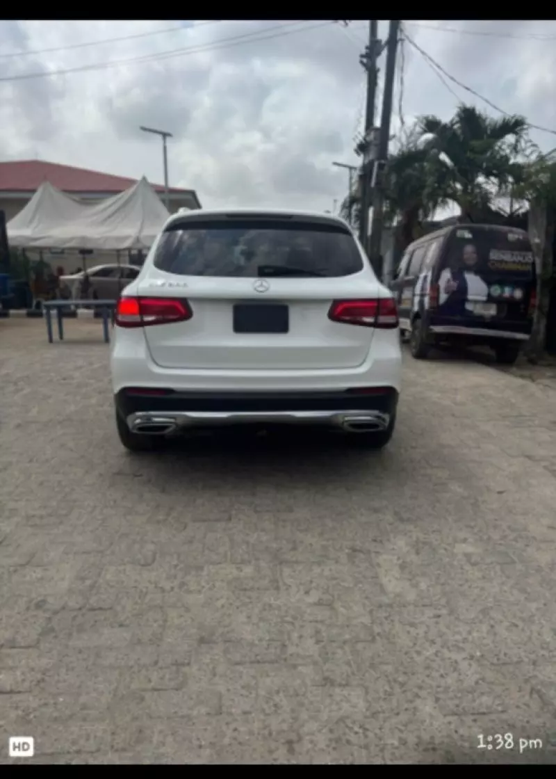 Mercedes-Benz GLC 300